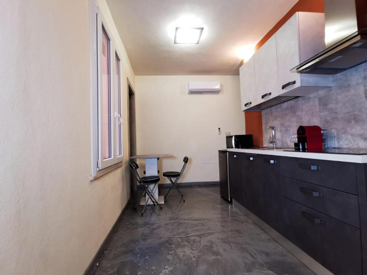 Via Cavour 19, Appartamento Del Conte Iglesias Ngoại thất bức ảnh